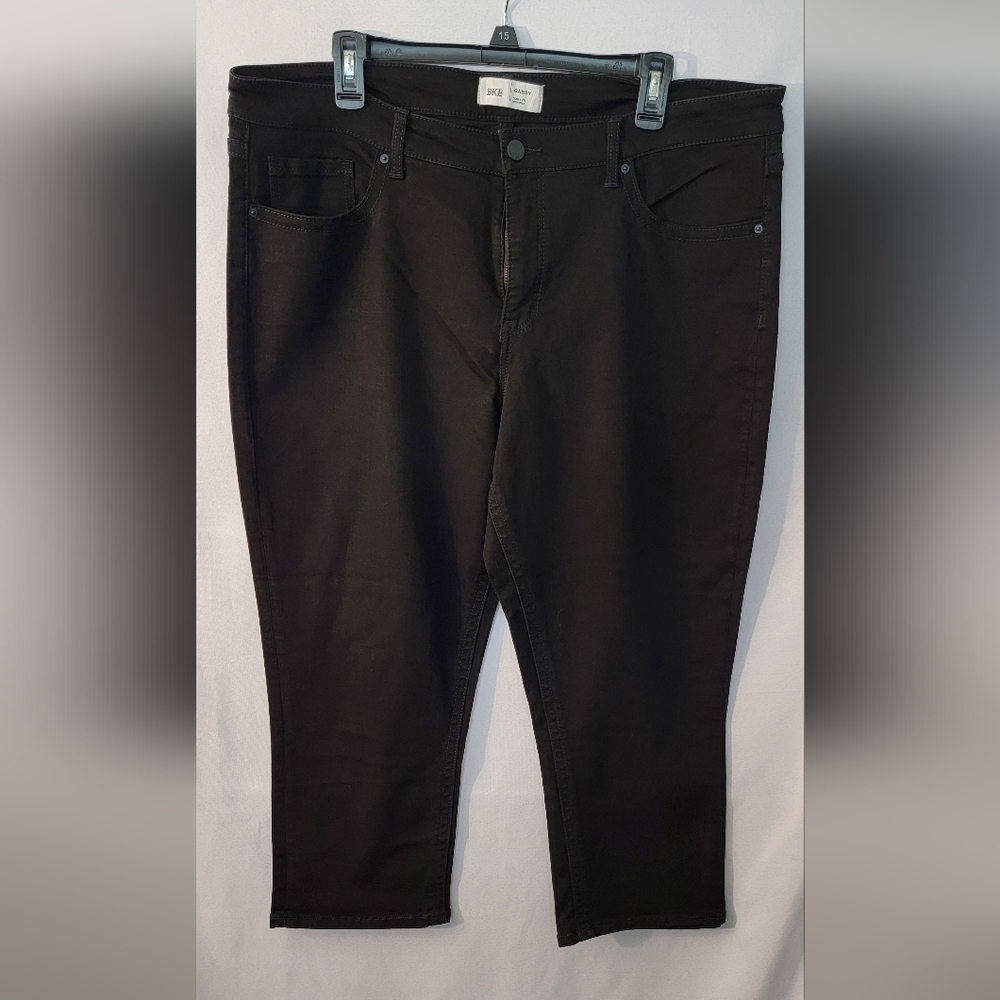 BKE Gabby High Rise Curvy Fit Capri Jeans Size 34 (17-18)